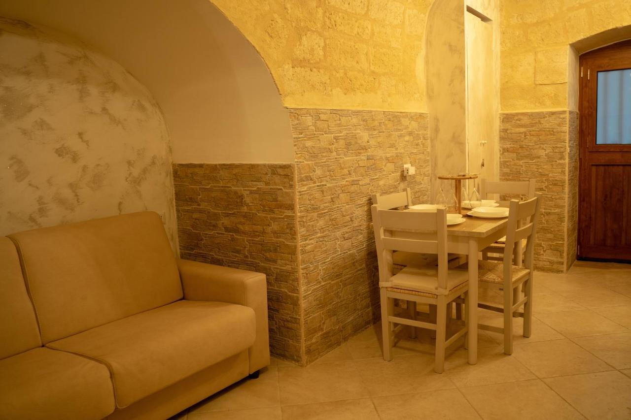 La Casa Della Felicita Apartment Bari Eksteriør bilde